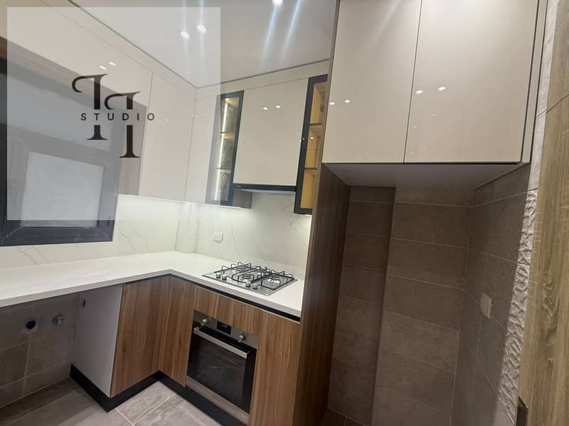 6 WhatsApp Image 2026-01-07 at 2.52. 29 PM (1). jpeg