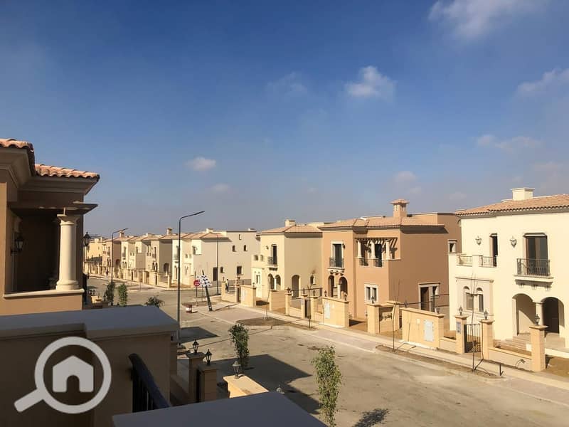 2 b0bcb181-5791-4b46-ba2e-8fb384bdebd5. jpg