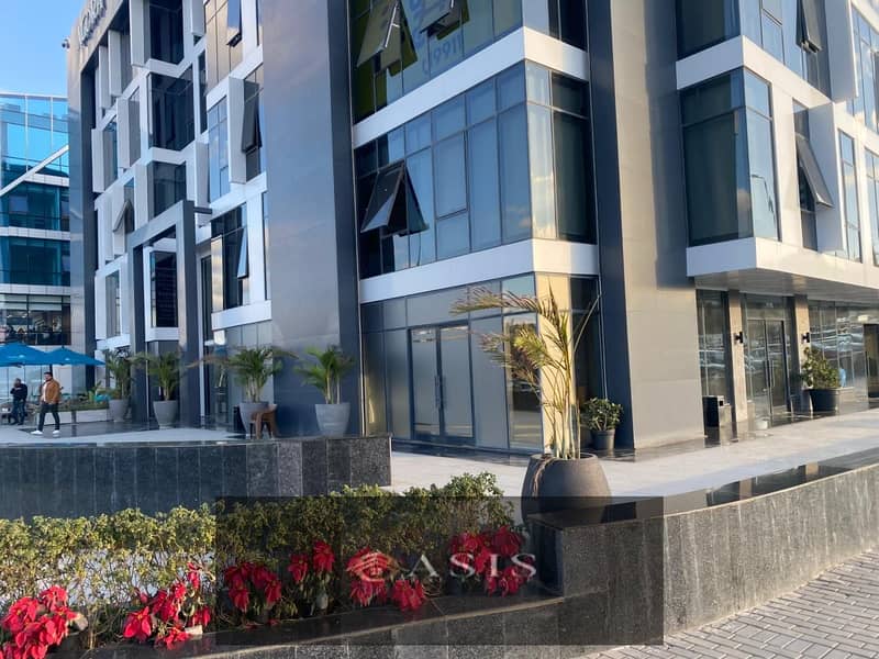 3 WhatsApp Image 2025-12-11 at 16.00. 48 (2). jpeg