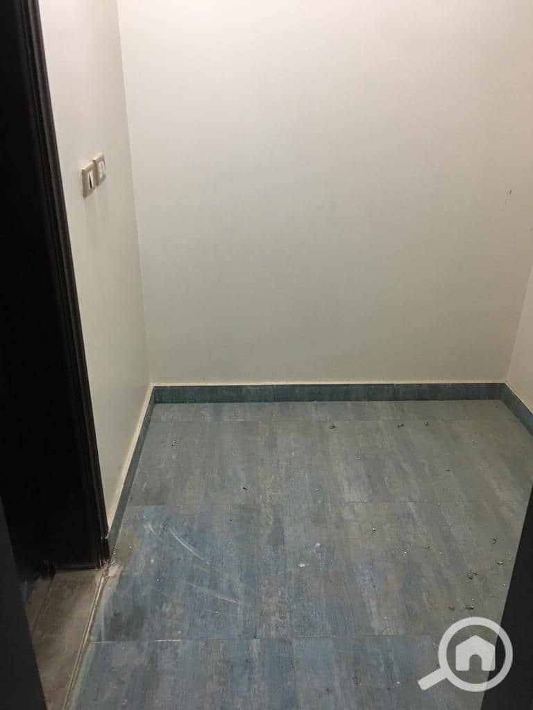 10 fa43bdfa-d7da-44cb-ae09-416a1e31f2fb. jpeg