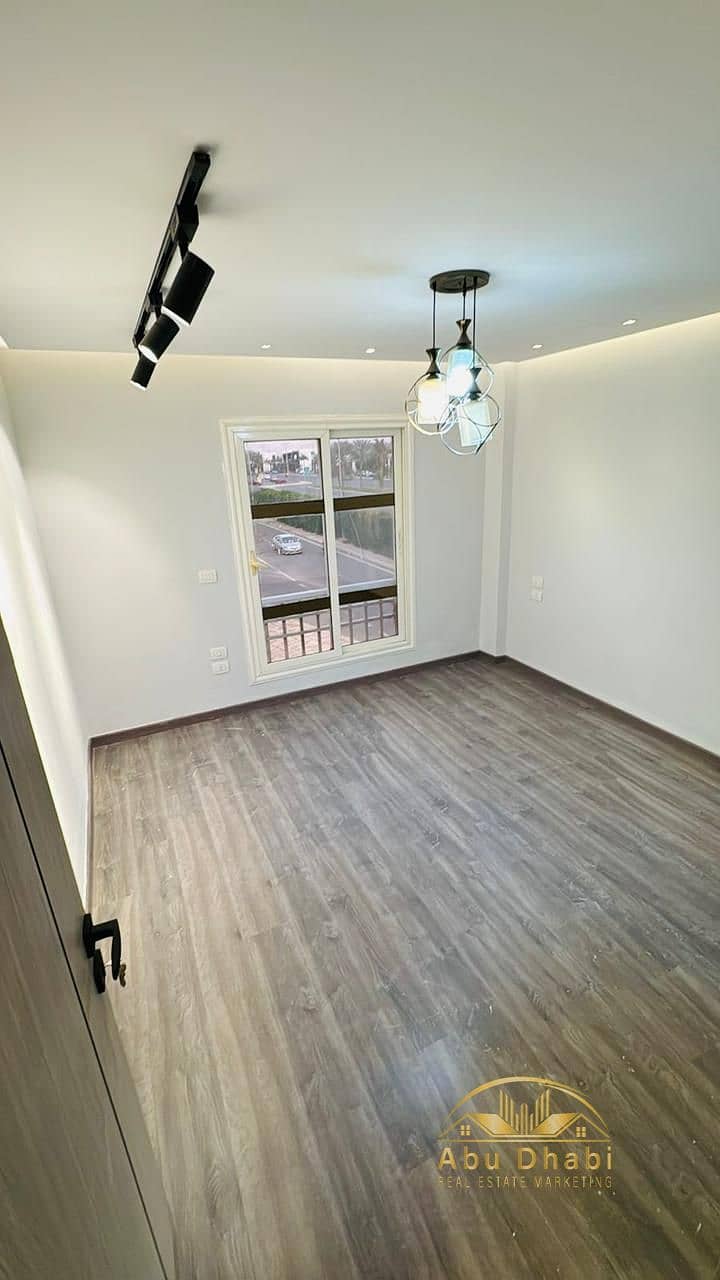 11 b8cb8ac2-c880-45d3-bdbc-155ed8beebda. jpg