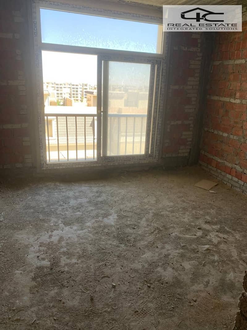 4 WhatsApp Image 2026-01-07 at 3.26. 32 AM (1). jpeg