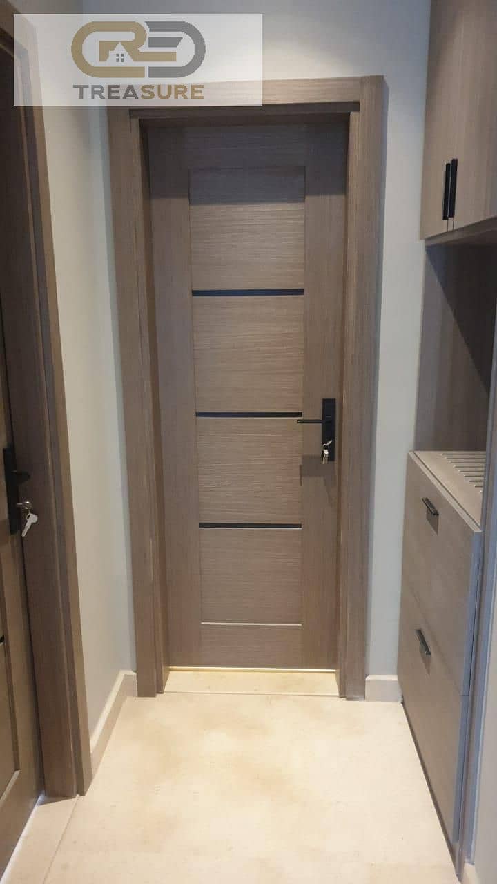 10 WhatsApp Image 2026-01-07 at 2.04. 27 PM (1). jpeg