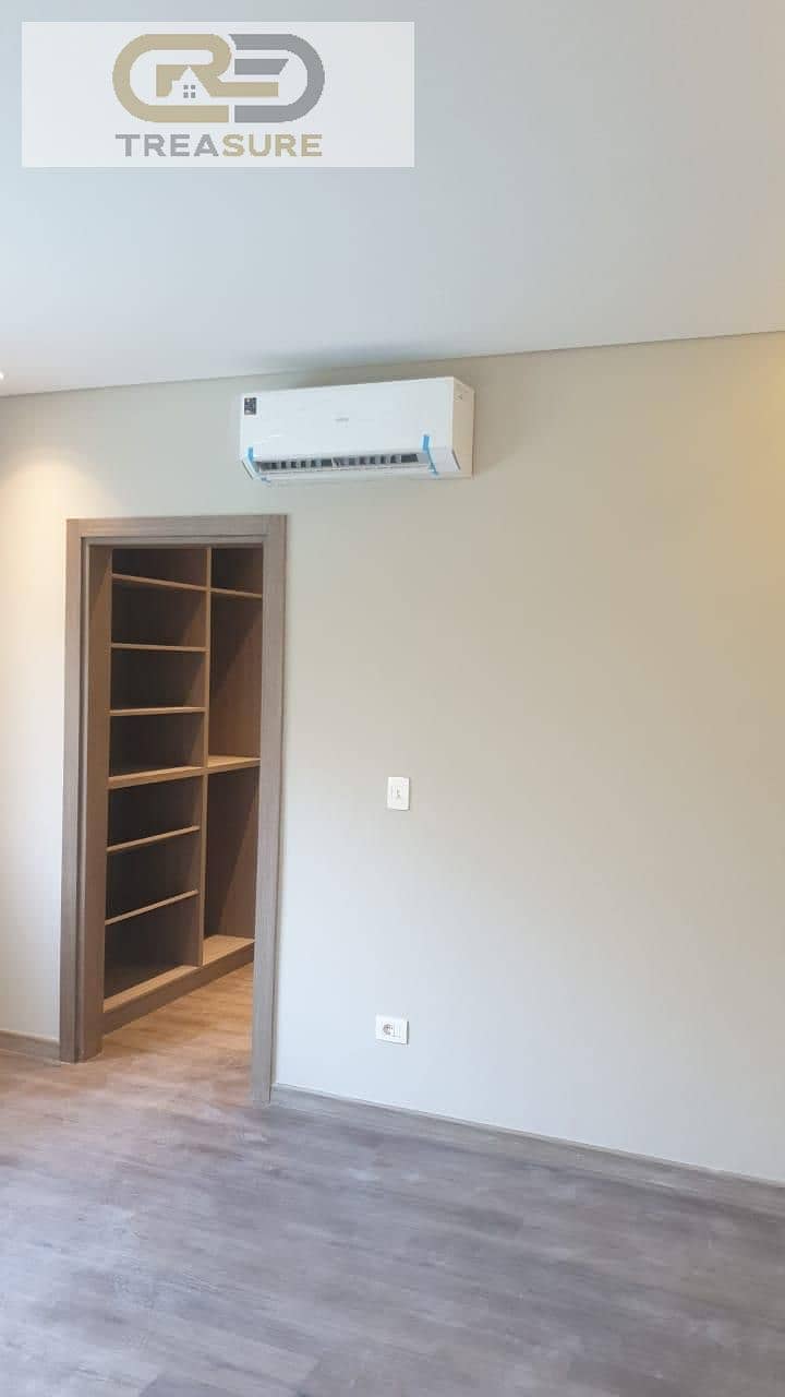 11 WhatsApp Image 2026-01-07 at 2.04. 28 PM (1). jpeg