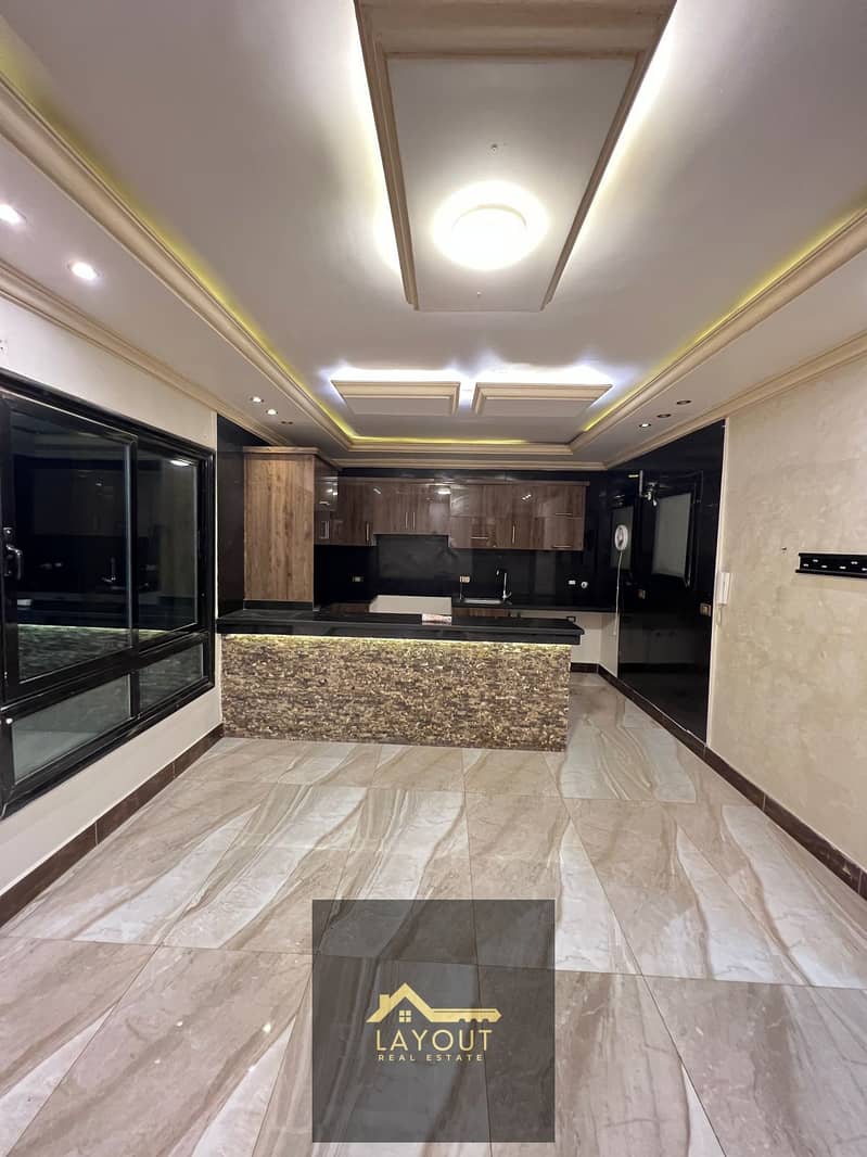 7 8e7ef317-ca3e-4a63-9fba-d2176cd6029b. jpg