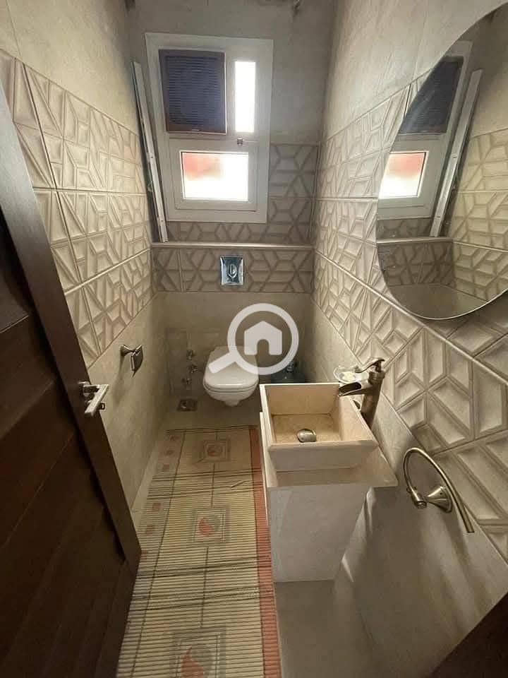 9 a3b82803-4b02-439b-825f-f0b6471fde35. jpeg