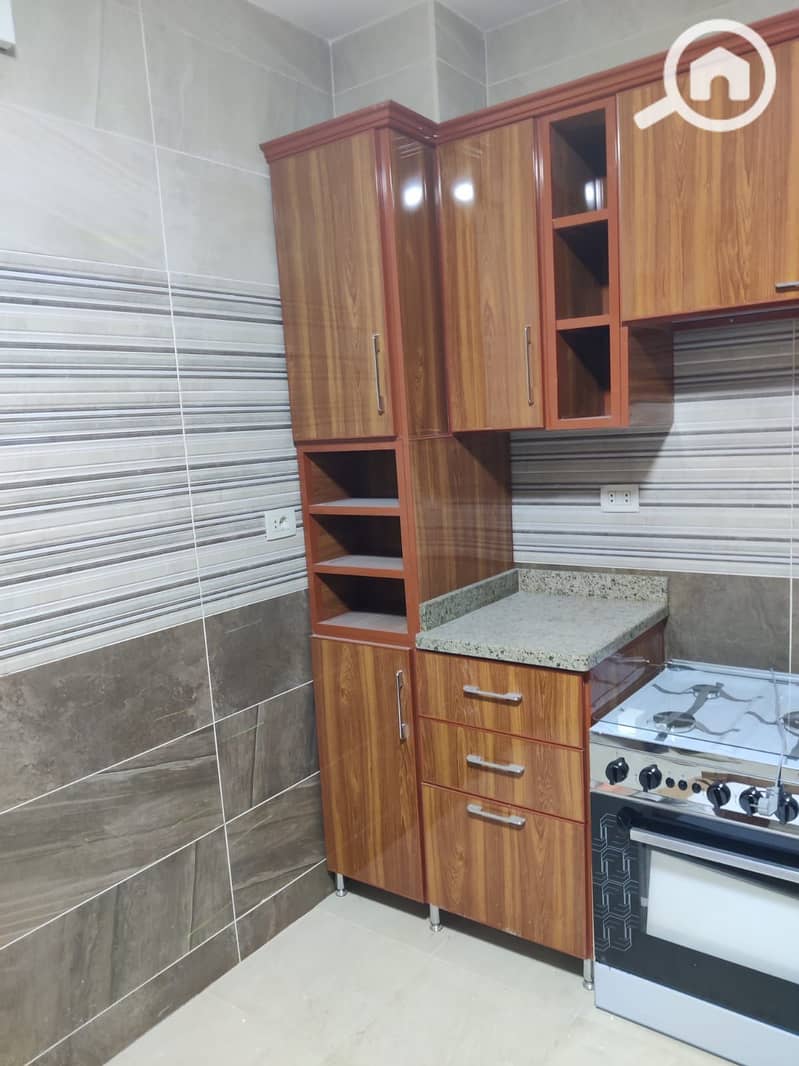 5 306db4ed-ea79-4948-865b-d72eb16d2844. jpg