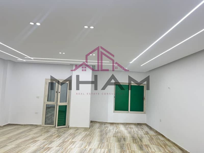 2 photo_5974465943473687366_y. jpg