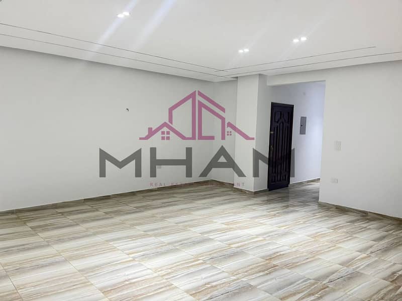 6 photo_5974465943473687371_y. jpg