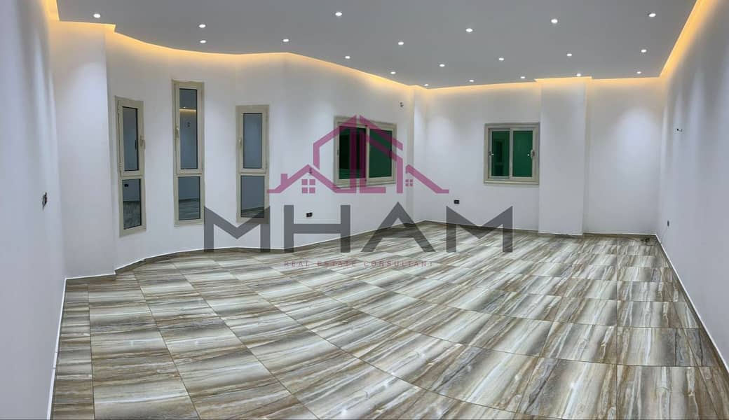 8 photo_5974465943473687375_y. jpg