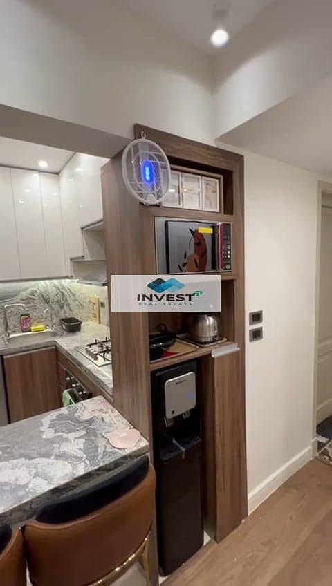 6 e53017a8-231d-4047-93c4-9411d1e49409. jpg