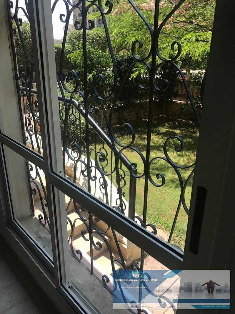 4 5fcb986a-a29e-4e55-a03c-054de42c6639. jpg