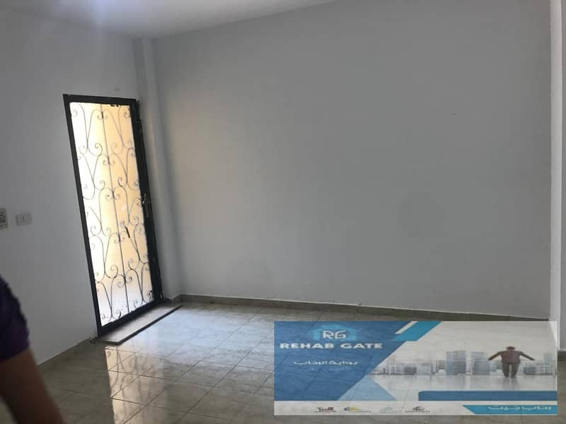 17 98bf603a-7e33-4ea8-930e-85f247ad7400. jpg