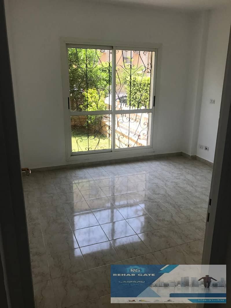 18 404cf8d1-0ae4-4cef-ae97-0d7b3ff0b6e4. jpg