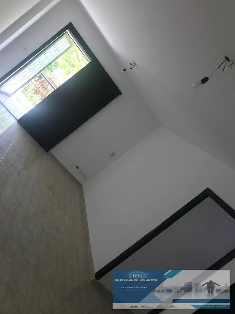 28 fac44122-9dd5-4cc6-9622-ad1878f06e6a. jpg