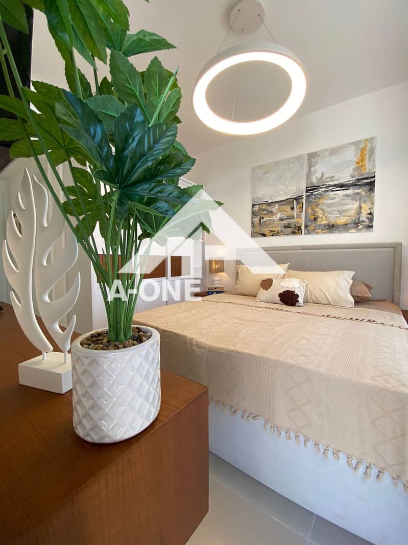 11 55a40510-06cb-401c-afb7-40397bd2dacc. jpg