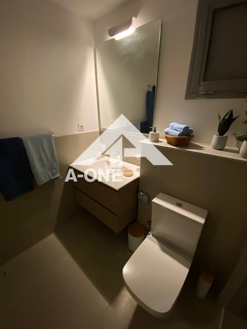 13 3bbda832-73c4-483b-b426-451c648852a9. jpg