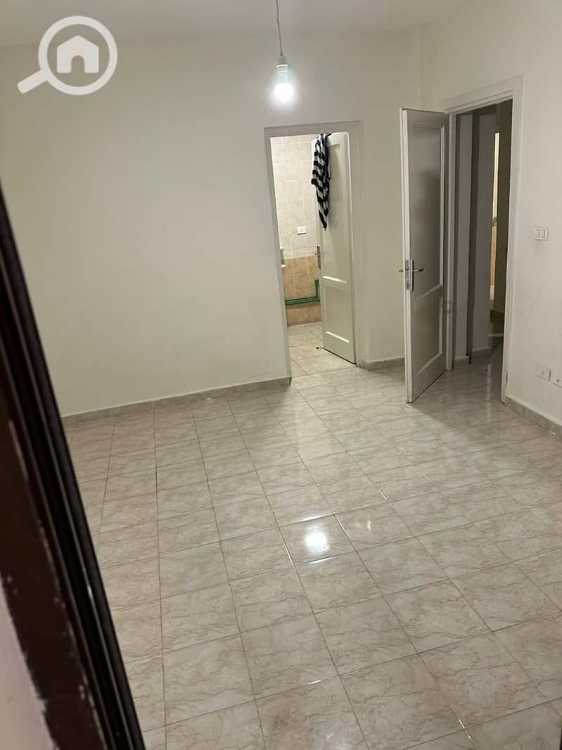 4 ad2ff22f-e200-4a6d-a2ef-24be0bccbe34. jpeg