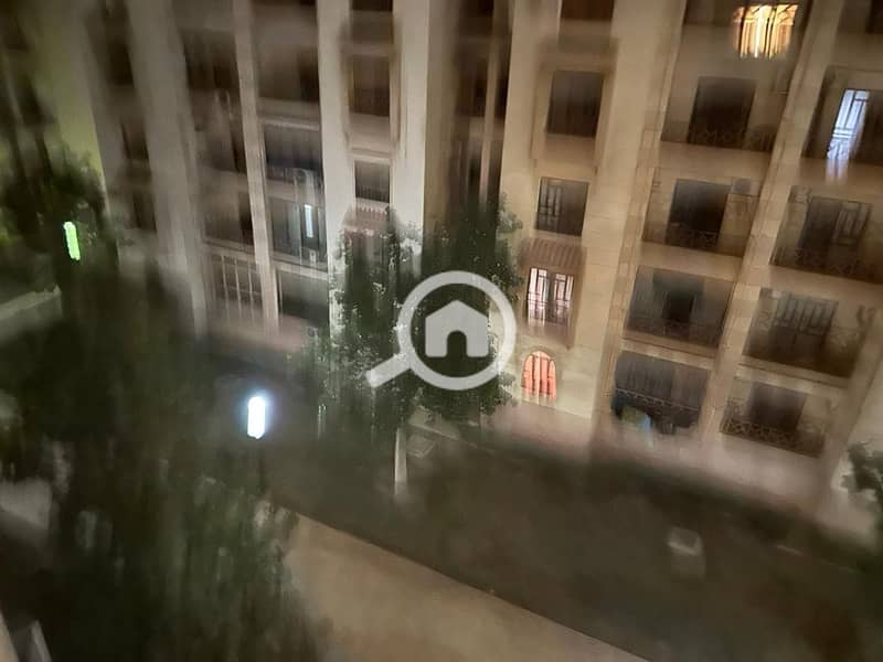 12 868dc846-5159-47ea-9f95-655f3d11d497. jpeg