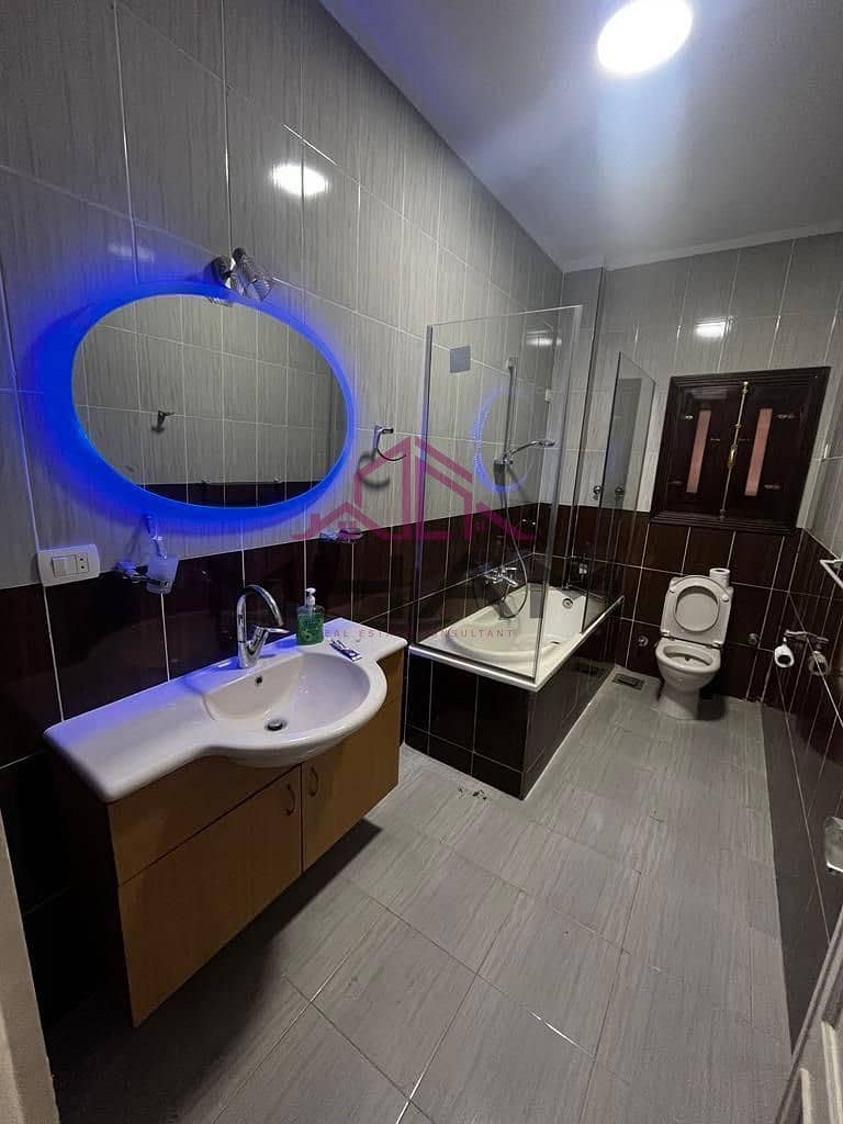 14 photo_5976790207975590880_y. jpg