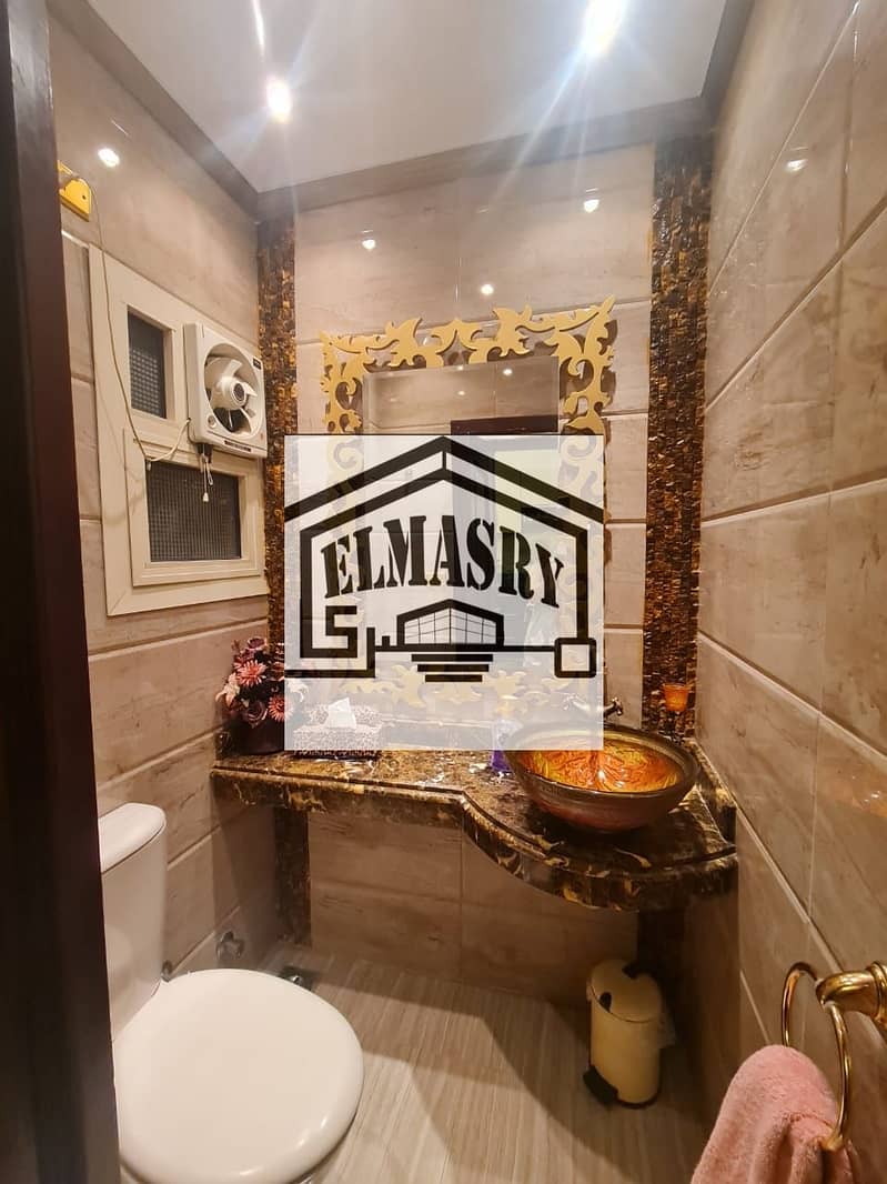 4 f2918a67-785a-4c1d-82a7-1f6b6037a6ed. jpg