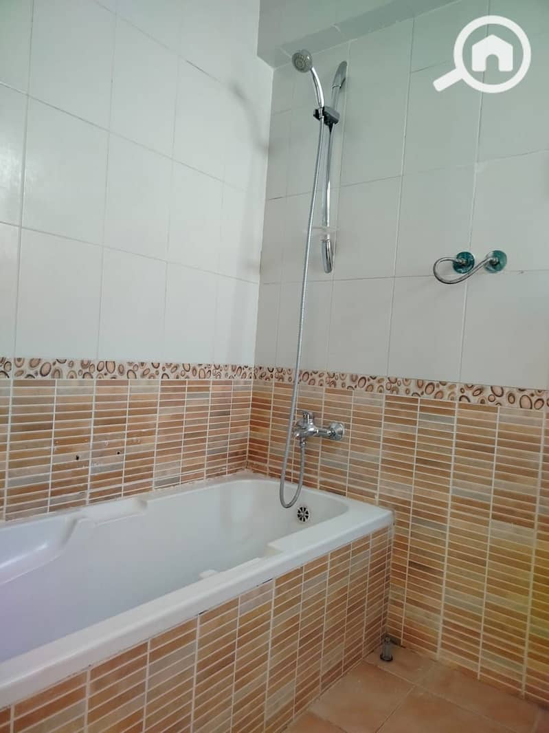 2 3ba1b51c-3dd2-4064-baf2-0e3e055f2eaa. jpg