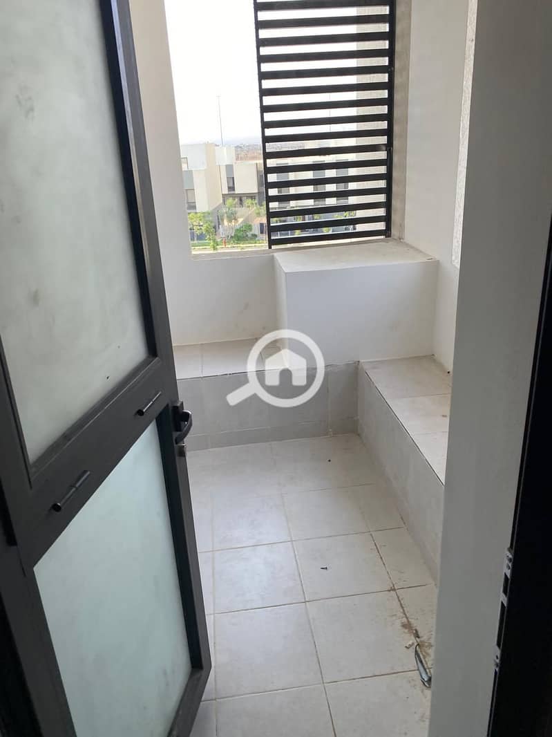 7 WhatsApp Image 2026-01-07 at 1.44. 48 PM (2). jpeg