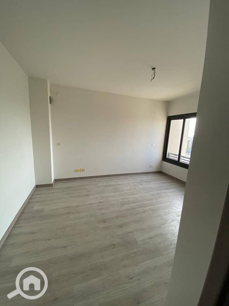 9 WhatsApp Image 2026-01-07 at 1.44. 49 PM (1). jpeg