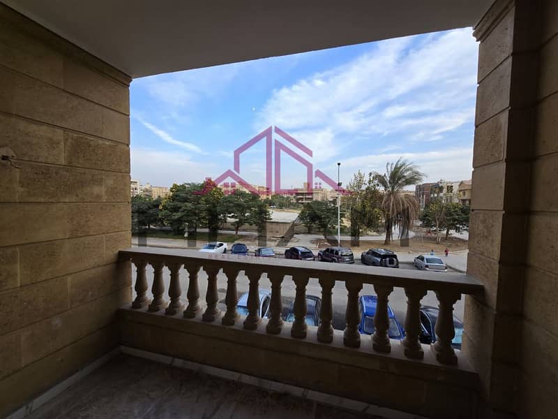 9 photo_5976790207975590856_y. jpg