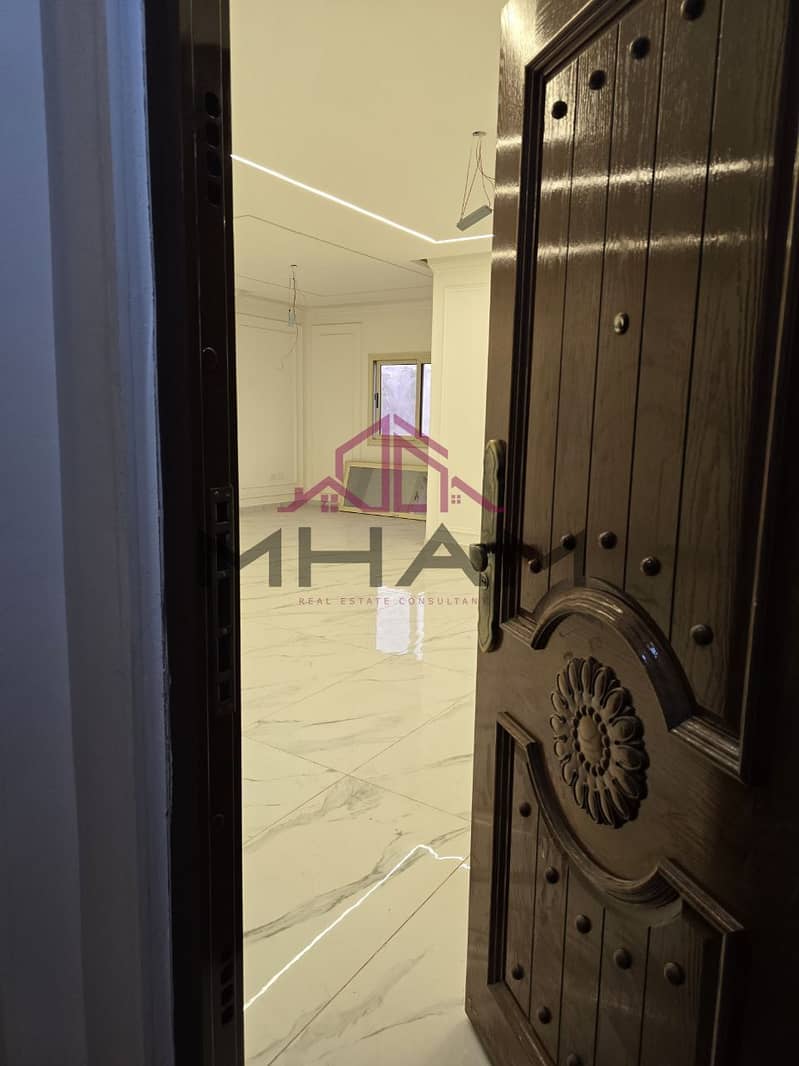 10 photo_5976790207975590857_y. jpg