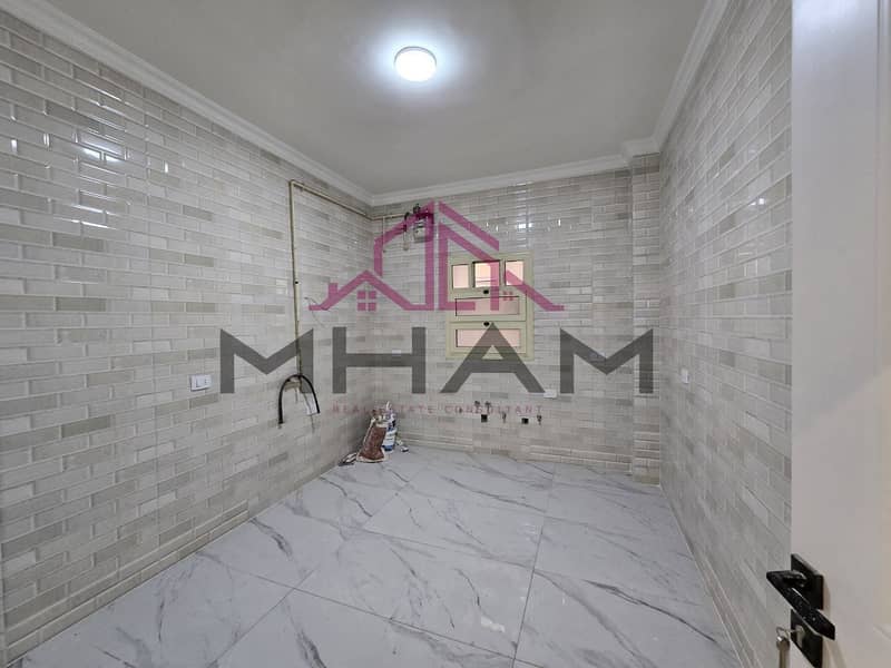 12 photo_5976790207975590859_y. jpg