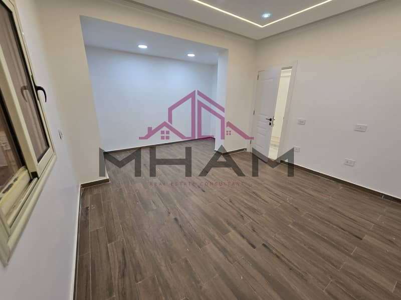 13 photo_5976790207975590860_y. jpg