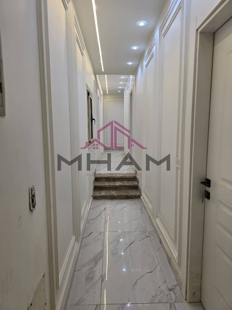 18 photo_5976790207975590865_y. jpg