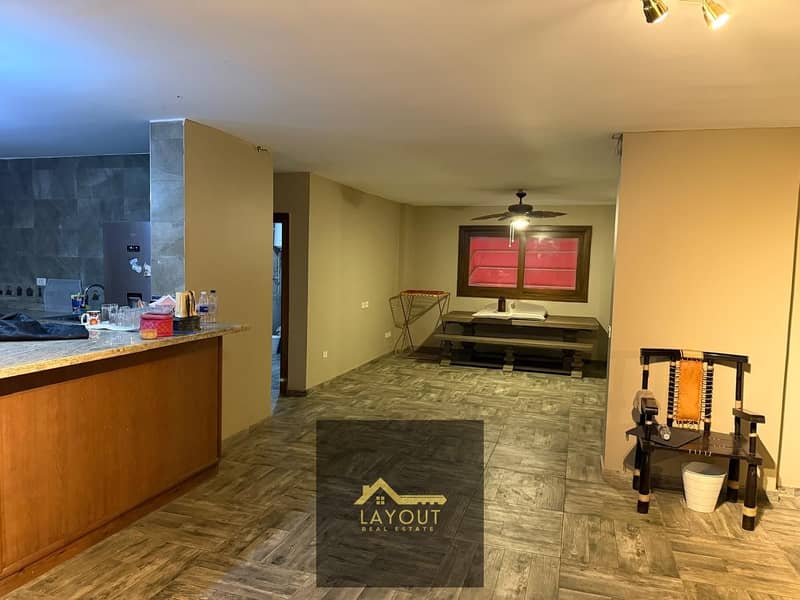 13 0fd7a3ab-c707-48c5-acb1-ad30efc6e5cc. jpg