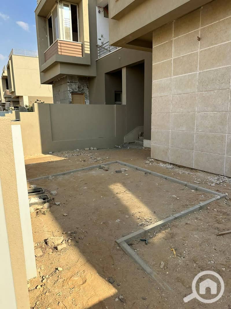 11 481780311_122224655414199108_3731470642620389135_n. jpg