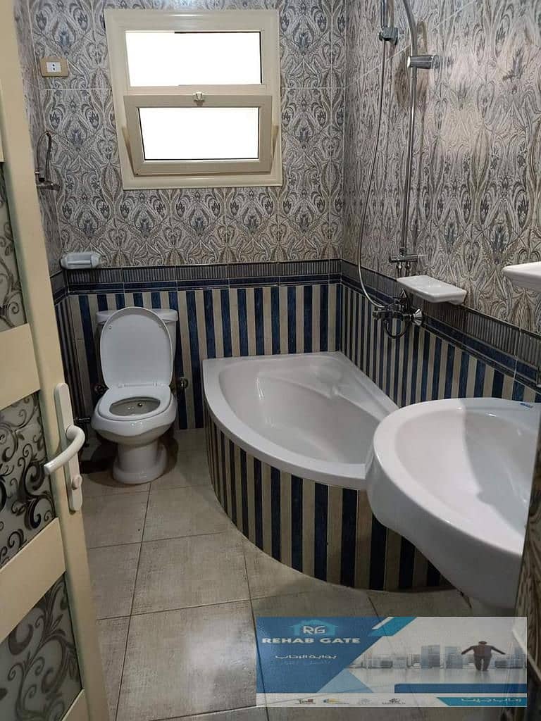 14 90311f90-5fba-40db-9394-aae477827b99. jpg