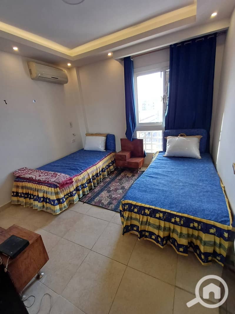 4 9575320c-d9dd-48bd-a9fa-599361ff22da. jpeg