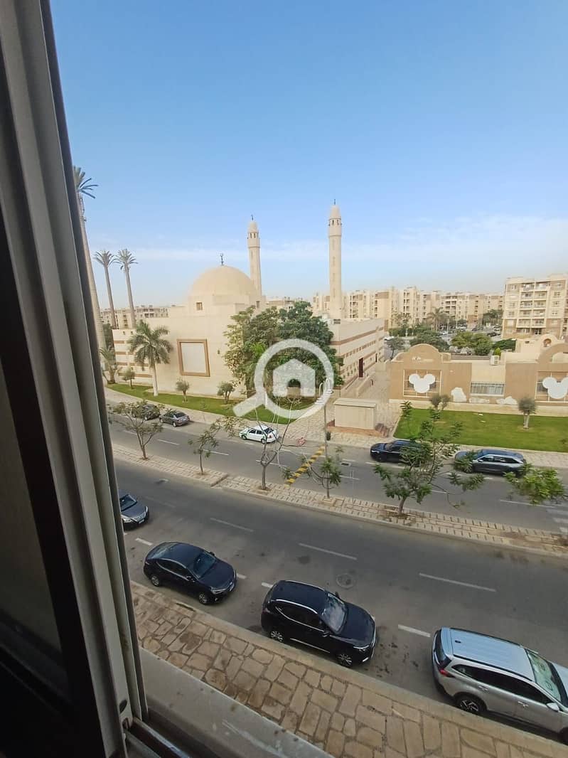 10 f3dcad27-4202-452b-b709-7203b18b7837. jpeg