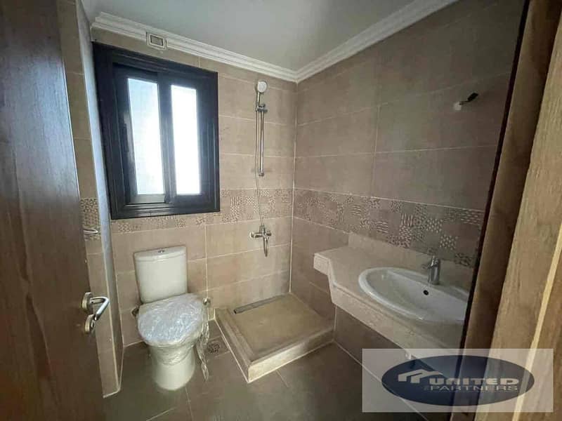 15 e66a4a34-fe27-4ef4-b68a-f84860cfe385. jpg