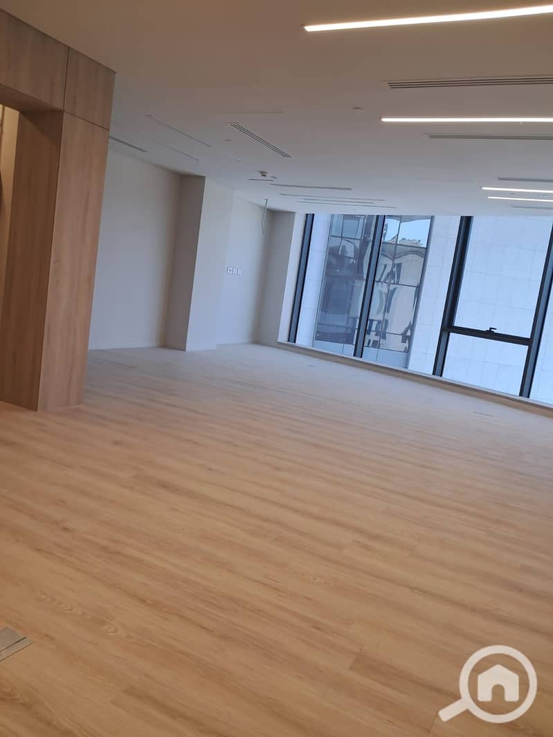 5 WhatsApp Image 2025-04-09 at 4.43. 24 PM. jpeg