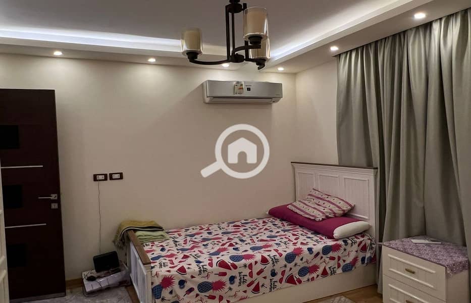 7 8bd93ba3-a44c-4e4b-8e57-49642fb9756c. jpg