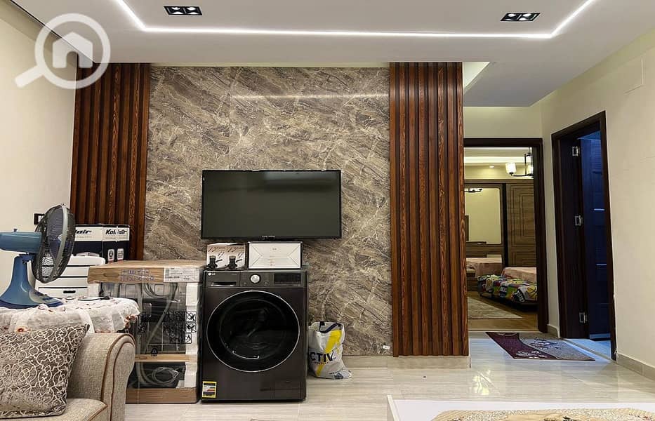 14 ef194104-cf9d-4b74-9faf-9a376f0ff19a. jpg