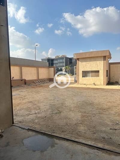 Industrial for Sale in 10th of Ramadan, Sharqia - لوكيش وموقع لن يتكرر أرض صناعي 97 ألف متر بالعاشر من رمضان
