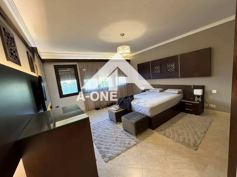 8 00c7f853-f129-4674-8adc-3b2b30301ed4. jpg