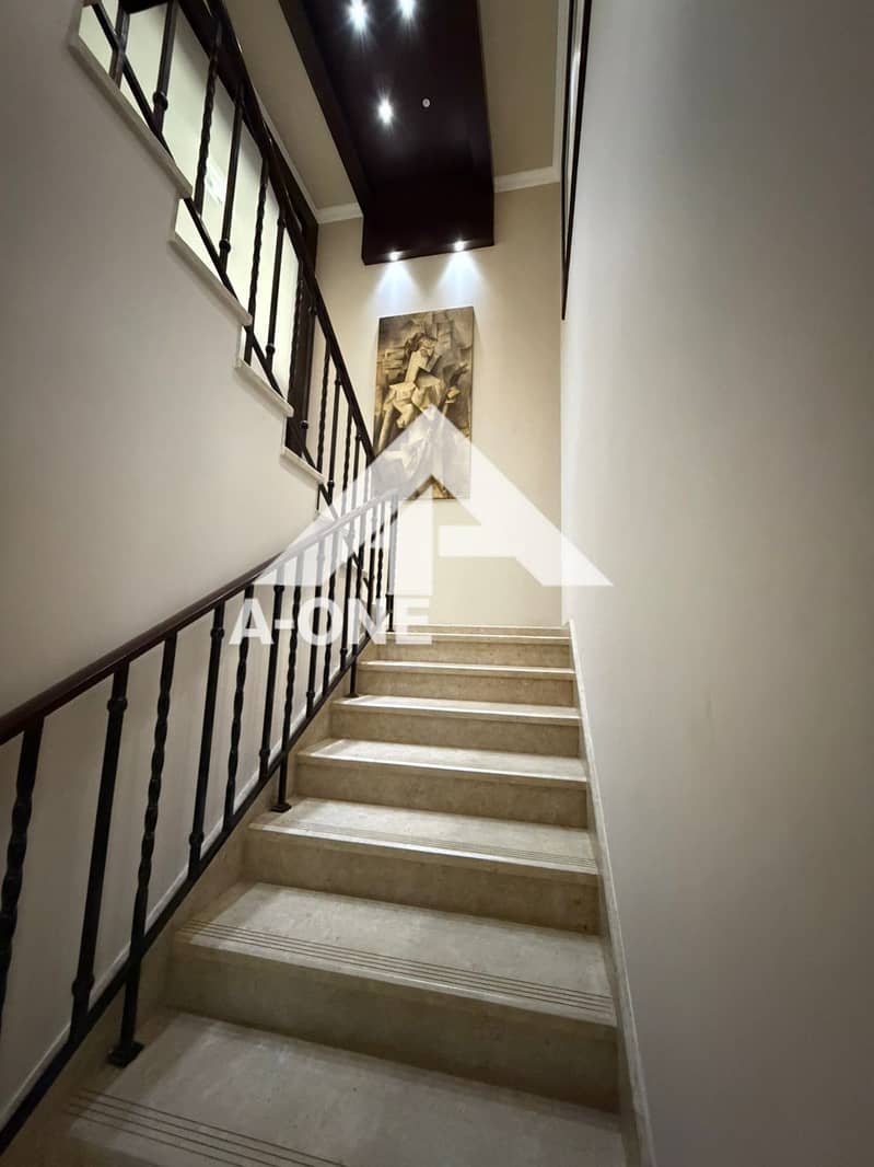 14 e6b014ef-018b-47ef-86af-32e331ac0c07. jpg