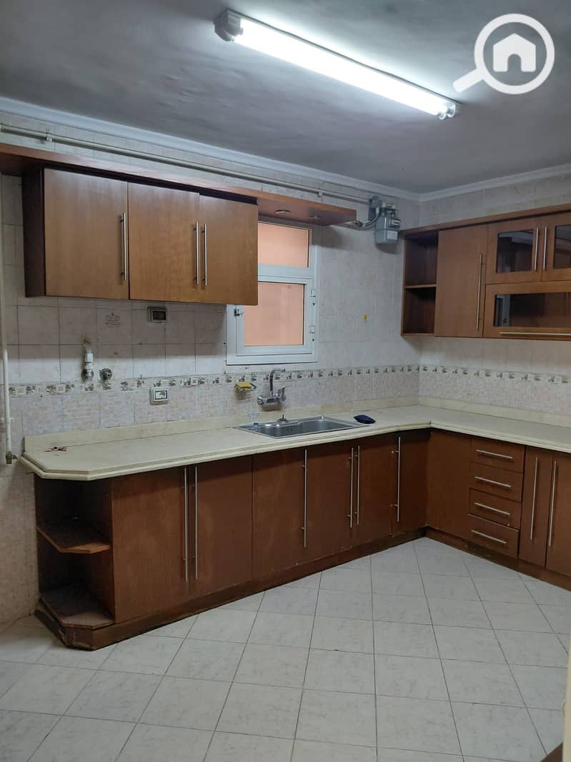 5 6a1138d8-4b0d-4250-af46-e47ccbb1f7f0. jpeg