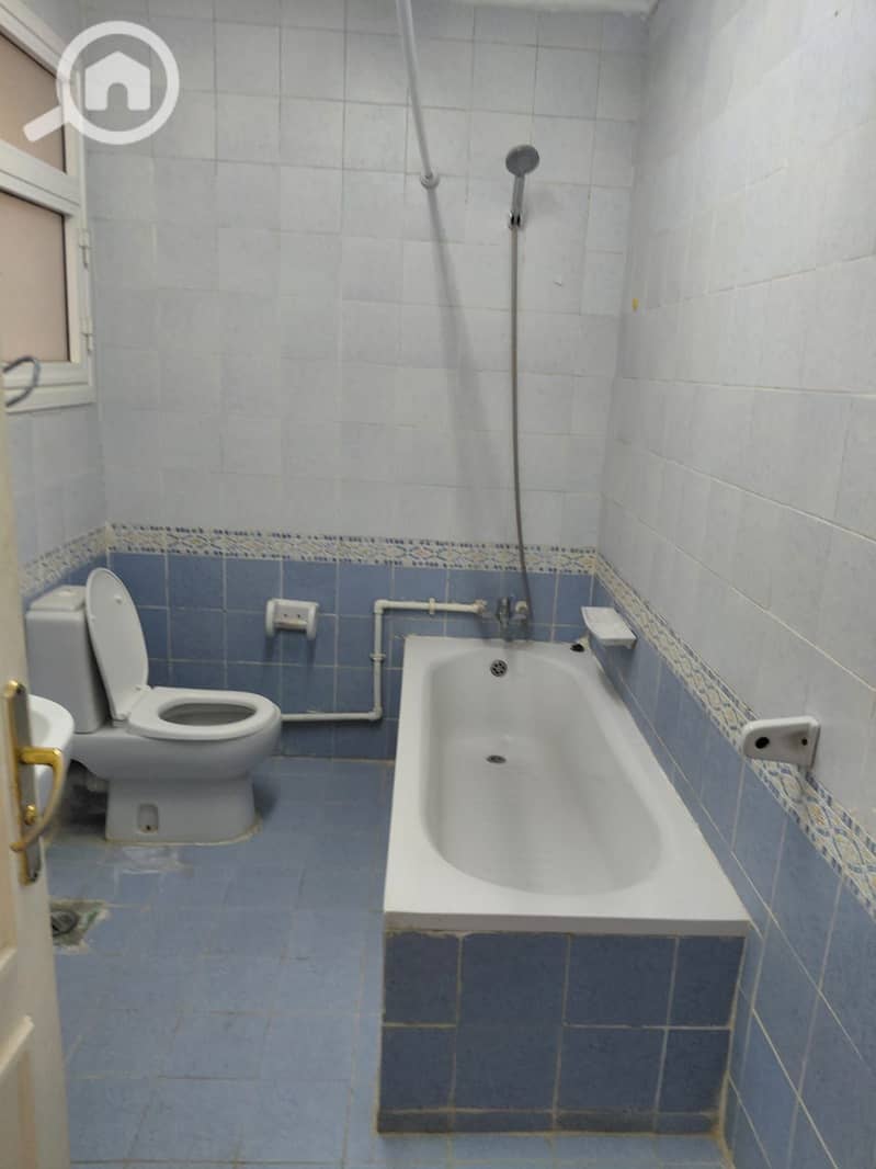 6 66c7dc5c-dcca-48e1-a00f-bad461905444. jpeg