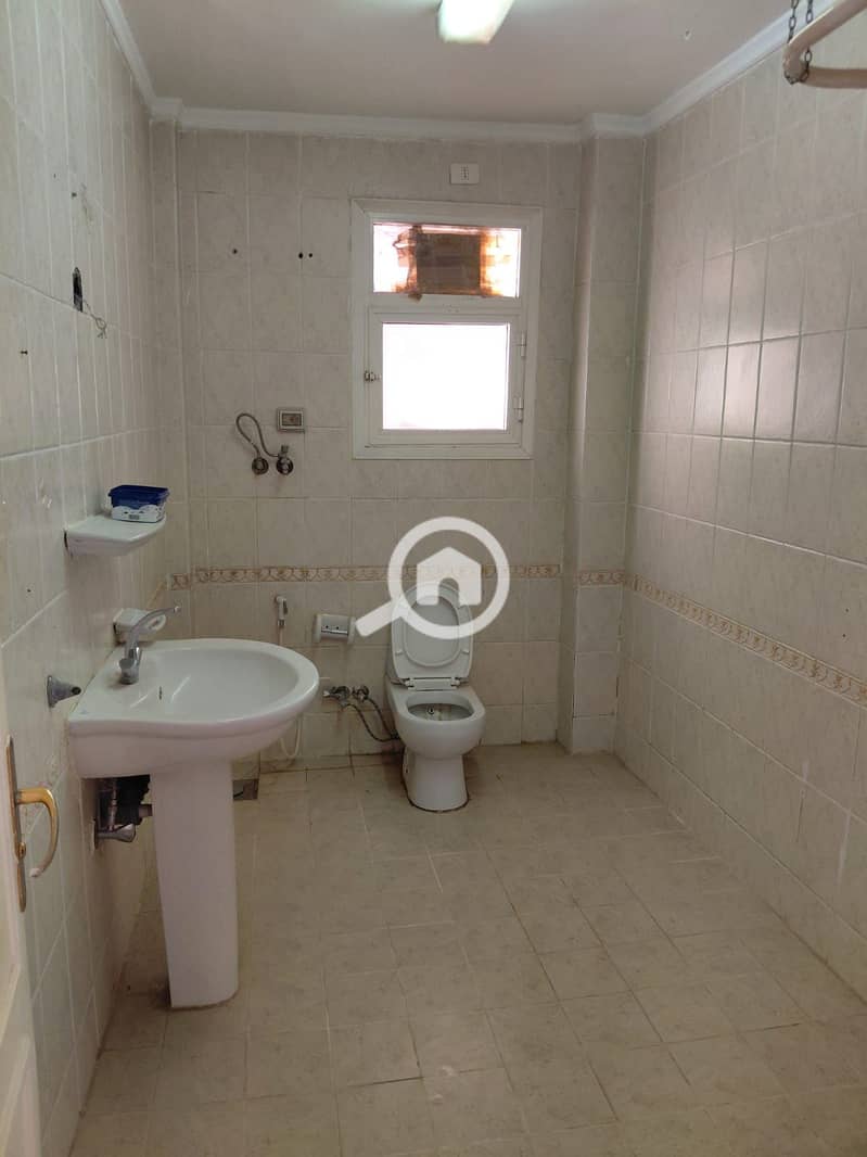 9 537ae26d-9125-49d2-a457-b3a929d685ec. jpeg