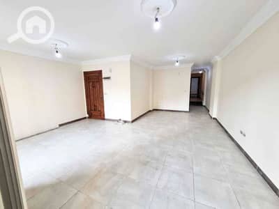 3 Bedroom Flat for Sale in Sporting, Alexandria - 99946f4c-3976-45b3-8ed2-50f5c7c947ea. jpg