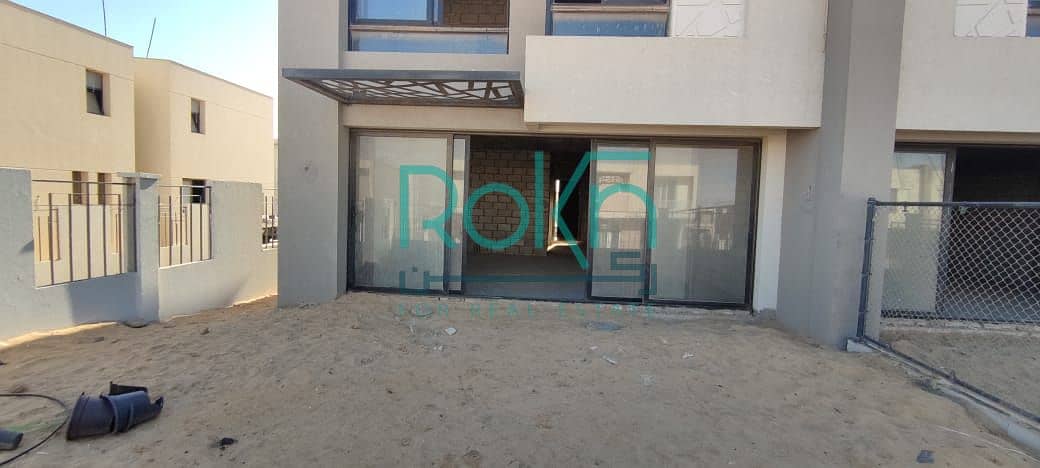 2 cb85bb0b-3082-4fba-9381-65ca2ed90e49. jpg